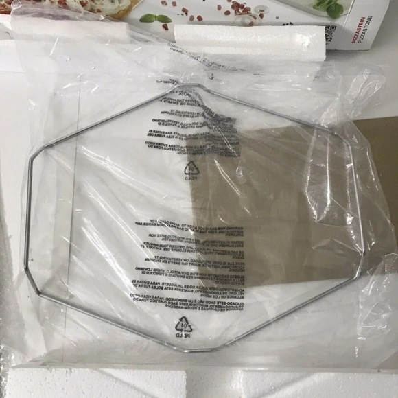 Leifheit Square Ceramic Pizza Stone w Spatula NEW - Picture 11 of 12